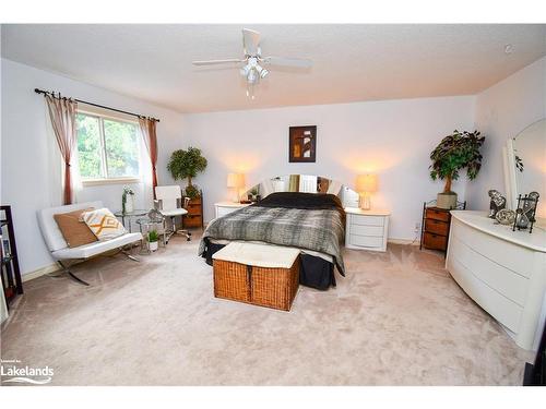 5 Mccutcheon Court, Barrie, ON - Indoor Photo Showing Bedroom