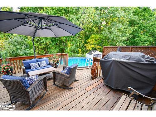 5 Mccutcheon Court, Barrie, ON - Outdoor With Deck Patio Veranda With Exterior