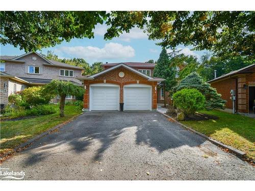 5 Mccutcheon Court, Barrie, ON - Outdoor