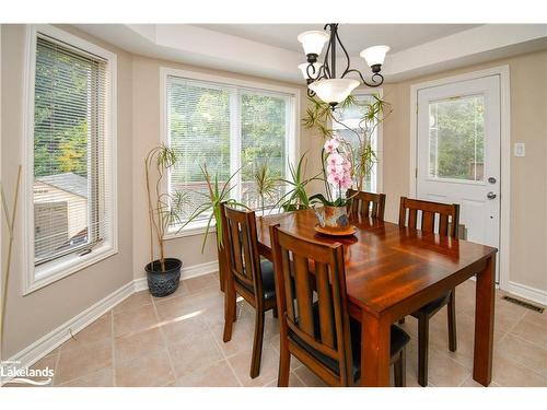 5 Mccutcheon Court, Barrie, ON - Indoor Photo Showing Dining Room