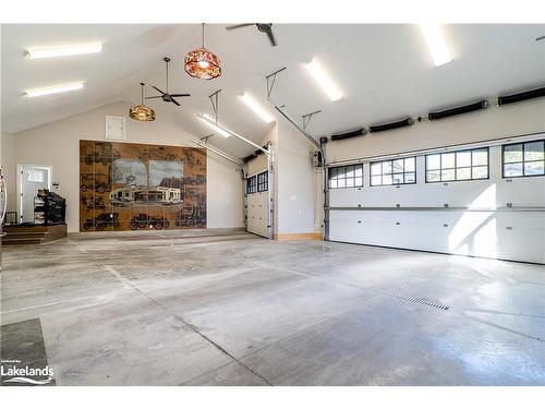 6 Sunset Court, Port Mcnicoll, ON - Indoor Photo Showing Garage