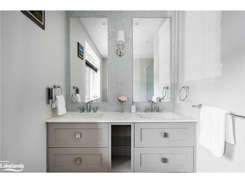 107 Maple Lane, The Blue Mountains, ON - Indoor Photo Showing Bathroom