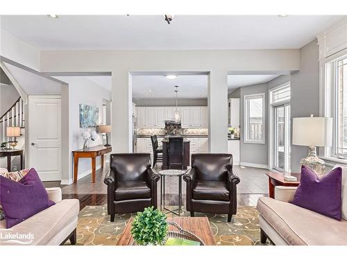 59 Kells Crescent, Collingwood, ON - Indoor Photo Showing Living Room