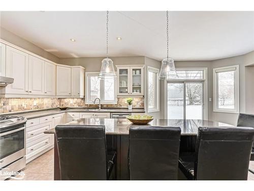 59 Kells Crescent, Collingwood, ON - Indoor Photo Showing Kitchen