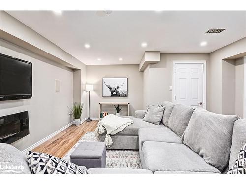 59 Kells Crescent, Collingwood, ON - Indoor Photo Showing Living Room With Fireplace