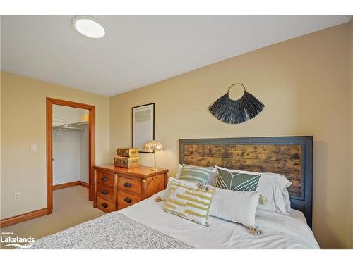 32-214 Blueski George Crescent, The Blue Mountains, ON - Indoor Photo Showing Bedroom