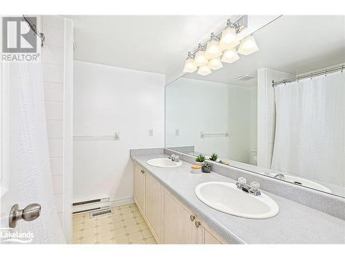 402 Mariners Way, Collingwood, ON - Indoor Photo Showing Bathroom