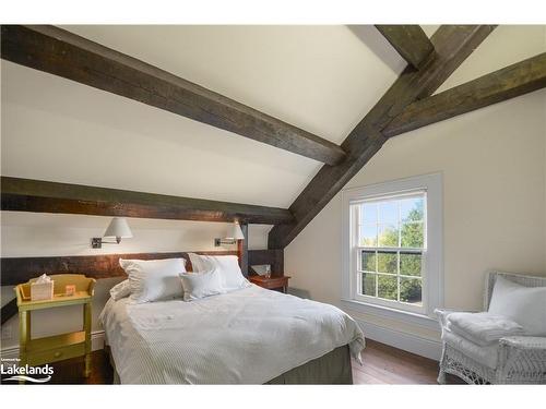 234520 Concession 2 Wgr Road, Durham, ON - Indoor Photo Showing Bedroom