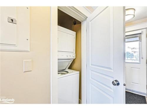 226-125 Fairway Court, The Blue Mountains, ON - Indoor Photo Showing Laundry Room