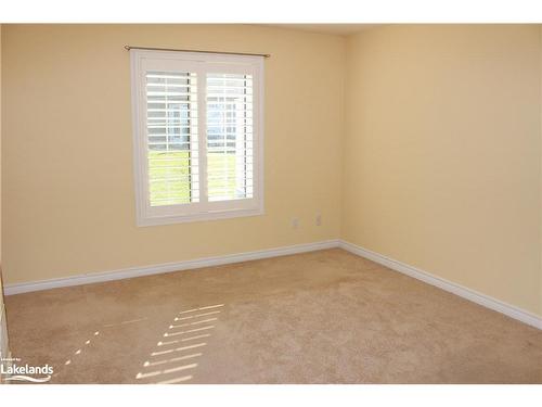 144 Meadow Lane, Wasaga Beach, ON - Indoor Photo Showing Other Room