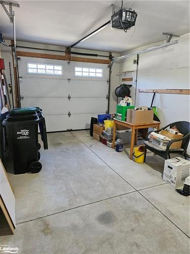 144 Meadow Lane, Wasaga Beach, ON - Indoor Photo Showing Garage