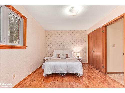 54 Townley St Street, Nottawa, ON - Indoor Photo Showing Bedroom