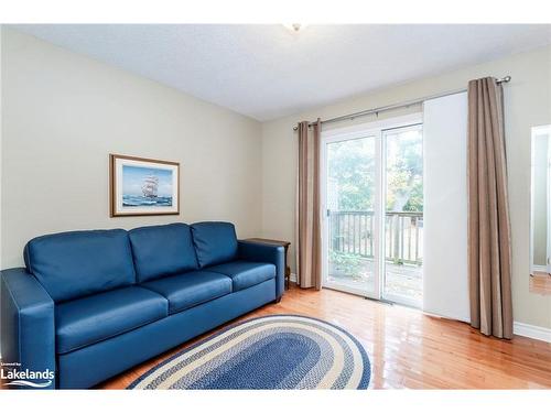 3 Anne Street, Penetanguishene, ON - Indoor Photo Showing Living Room