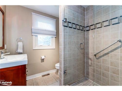 3 Anne Street, Penetanguishene, ON - Indoor Photo Showing Bathroom