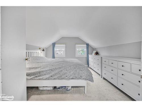 514 Queen Street, Midland, ON - Indoor Photo Showing Bedroom