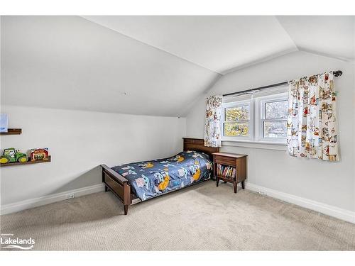 514 Queen Street, Midland, ON - Indoor Photo Showing Bedroom