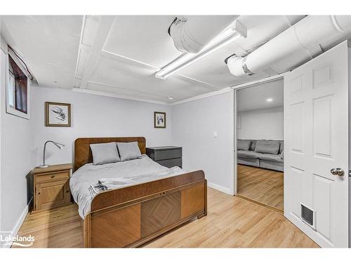 514 Queen Street, Midland, ON - Indoor Photo Showing Bedroom