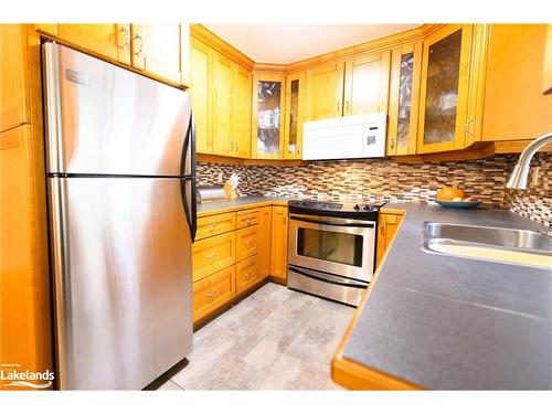 29 Shaw Street, Elmvale, ON - Indoor Photo Showing Kitchen