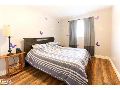 29 Shaw Street, Elmvale, ON - Indoor Photo Showing Bedroom