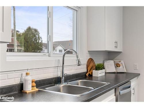 233 Hiram Street, Bracebridge, ON - Indoor Photo Showing Kitchen With Double Sink