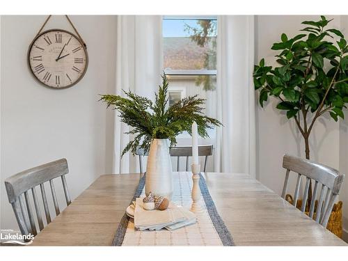 233 Hiram Street, Bracebridge, ON - Indoor Photo Showing Dining Room