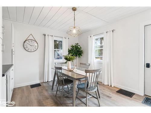 233 Hiram Street, Bracebridge, ON - Indoor Photo Showing Dining Room