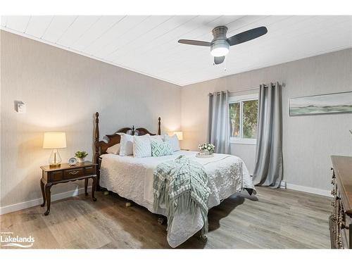 233 Hiram Street, Bracebridge, ON - Indoor Photo Showing Bedroom