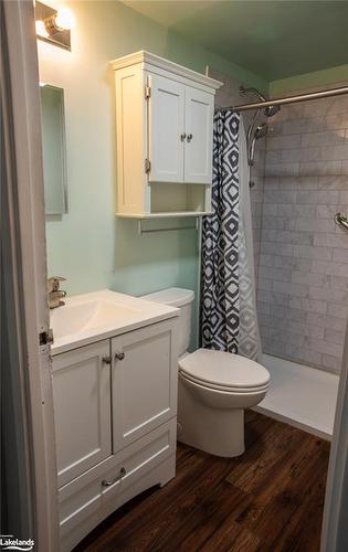 403-460 Ontario Street, Collingwood, ON - Indoor Photo Showing Bathroom