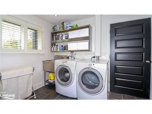 102 Wyandot Court, The Blue Mountains, ON - Indoor Photo Showing Laundry Room