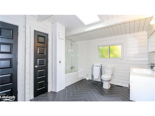 102 Wyandot Court, The Blue Mountains, ON - Indoor Photo Showing Bathroom