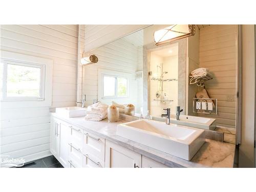 102 Wyandot Court, The Blue Mountains, ON - Indoor Photo Showing Bathroom