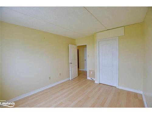 509-460 Ontario Street, Collingwood, ON - Indoor Photo Showing Other Room