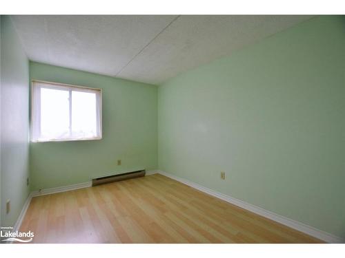 509-460 Ontario Street, Collingwood, ON - Indoor Photo Showing Other Room