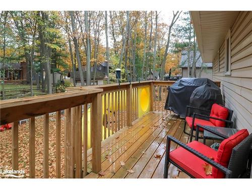 109 Knox Road W, Wasaga Beach, ON - Outdoor With Deck Patio Veranda With Exterior