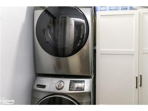 109 Knox Road W, Wasaga Beach, ON - Indoor Photo Showing Laundry Room