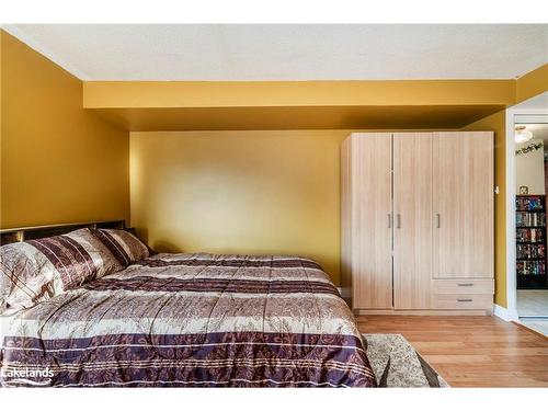 614-41 Markbrook Lane, Etobicoke, ON - Indoor Photo Showing Bedroom