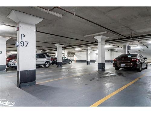 614-41 Markbrook Lane, Etobicoke, ON - Indoor Photo Showing Garage