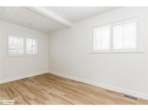 33 Niagara Street, Collingwood, ON - Indoor Photo Showing Other Room