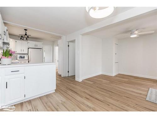 33 Niagara Street, Collingwood, ON - Indoor Photo Showing Kitchen