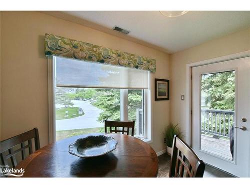 333 Mariners Way, Collingwood, ON - Indoor Photo Showing Dining Room