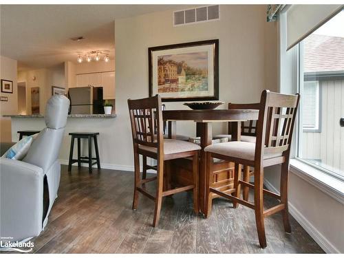 333 Mariners Way, Collingwood, ON - Indoor Photo Showing Dining Room