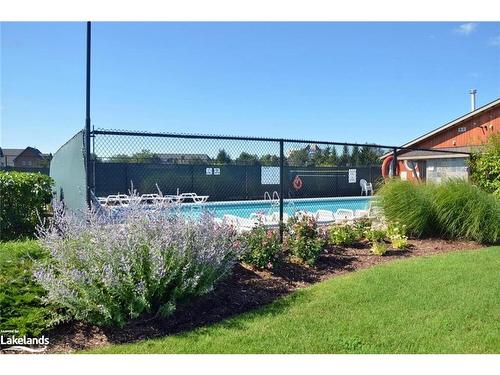 333 Mariners Way, Collingwood, ON - Outdoor With In Ground Pool