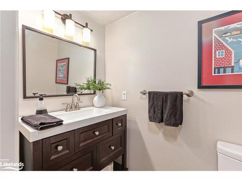 12 Smart Court, Collingwood, ON - Indoor Photo Showing Bathroom