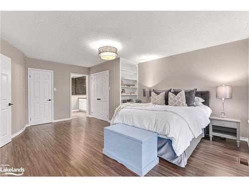 12 Smart Court, Collingwood, ON - Indoor Photo Showing Bedroom