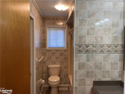 97 Lockhart Road, Collingwood, ON - Indoor Photo Showing Bathroom