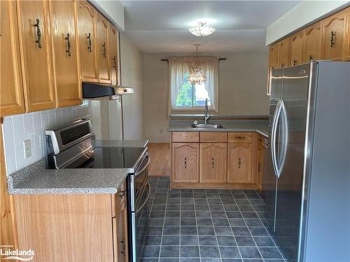 97 Lockhart Road, Collingwood, ON - Indoor Photo Showing Kitchen