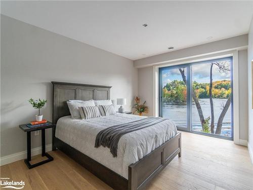 103-32 Brunel Road, Huntsville, ON - Indoor Photo Showing Bedroom