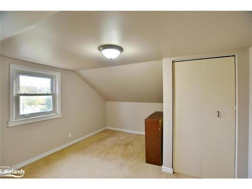 25 Ayling Reid Court, Wasaga Beach, ON - Indoor Photo Showing Other Room