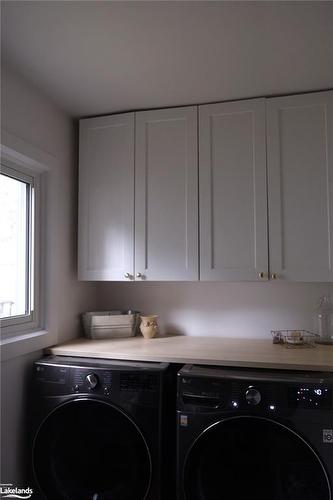 85 Ninth Street, Collingwood, ON - Indoor Photo Showing Laundry Room