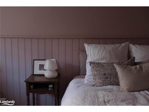 85 Ninth Street, Collingwood, ON - Indoor Photo Showing Bedroom